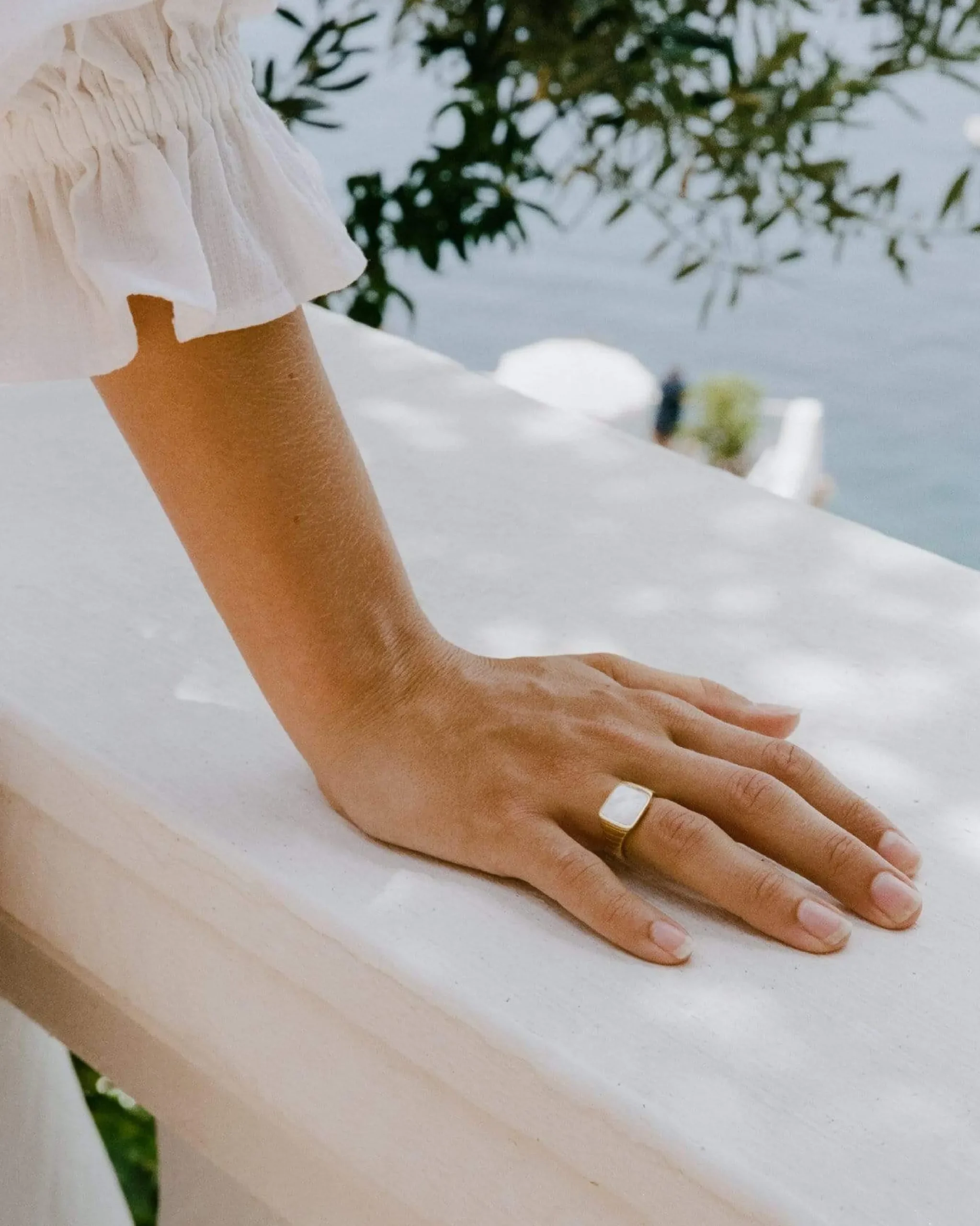 avino_pearl_ring_4.webp BRUNA The Label Avino Pearl Ring^ Siegel | Edelsteine