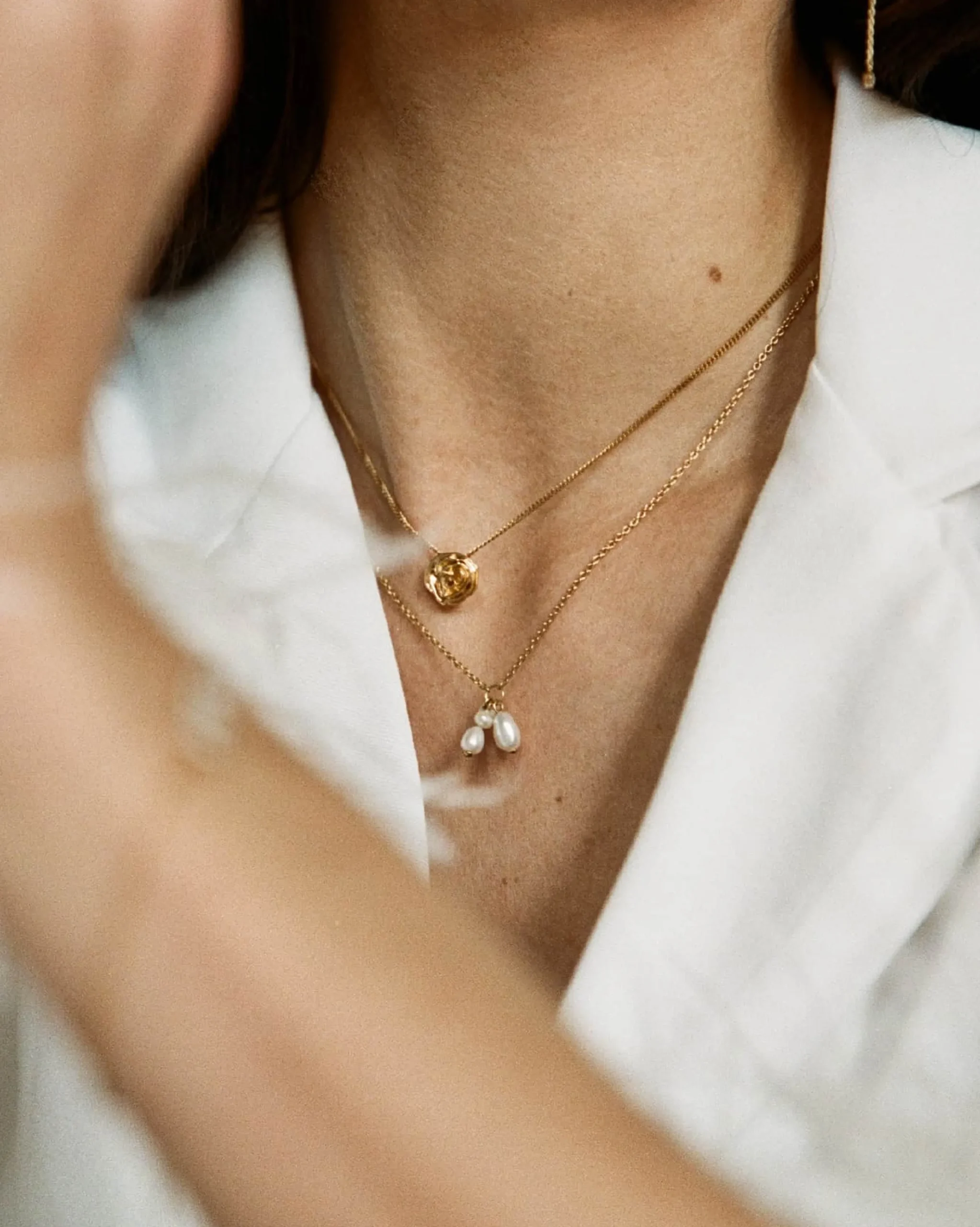eau_rose_necklace_2.webp BRUNA The Label Eau Rose Necklace^ Charms | Filigrane Ketten