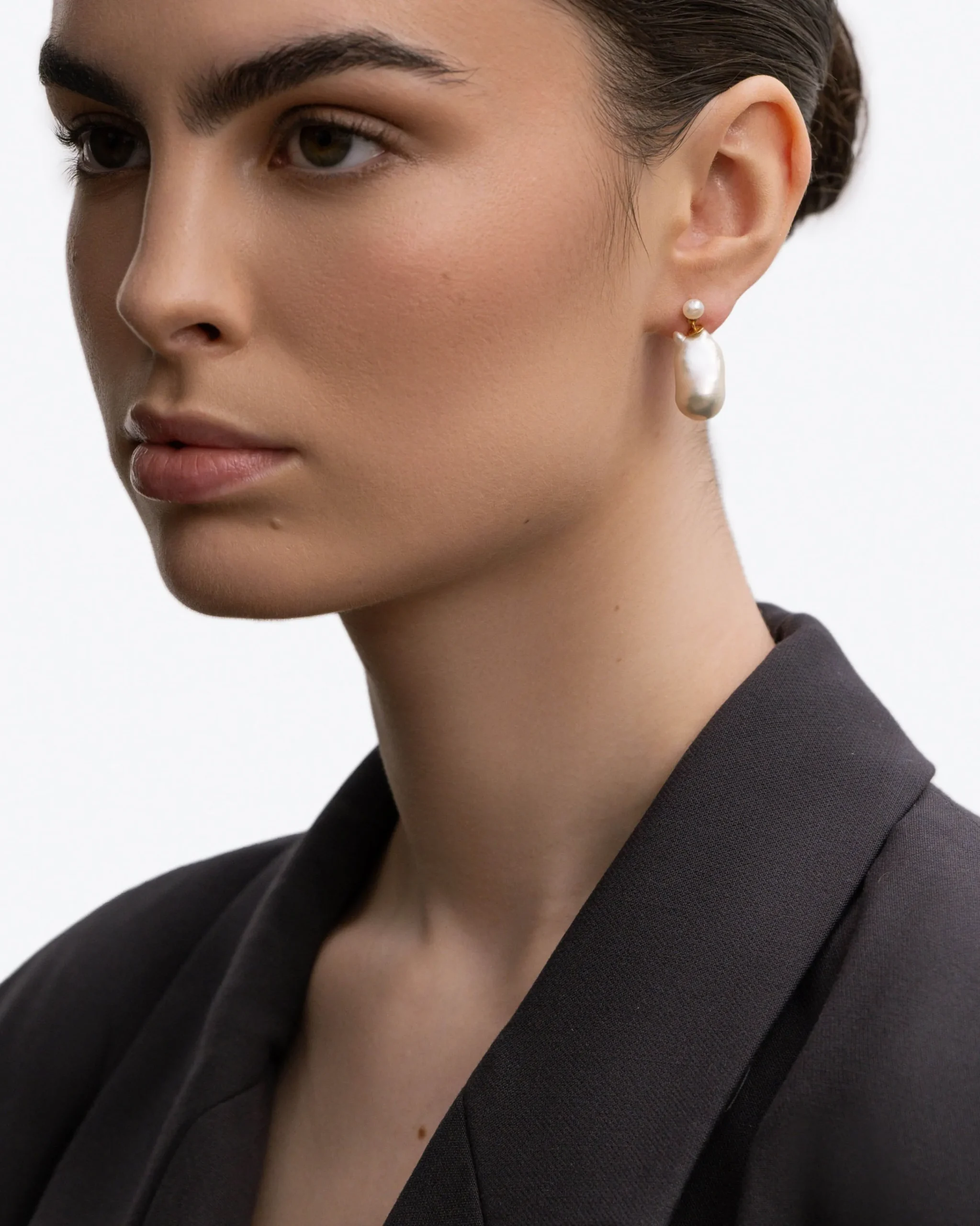genova_k_gold_earrings_1.webp BRUNA The Label Genova 14k Gold Earrings^ Perlen