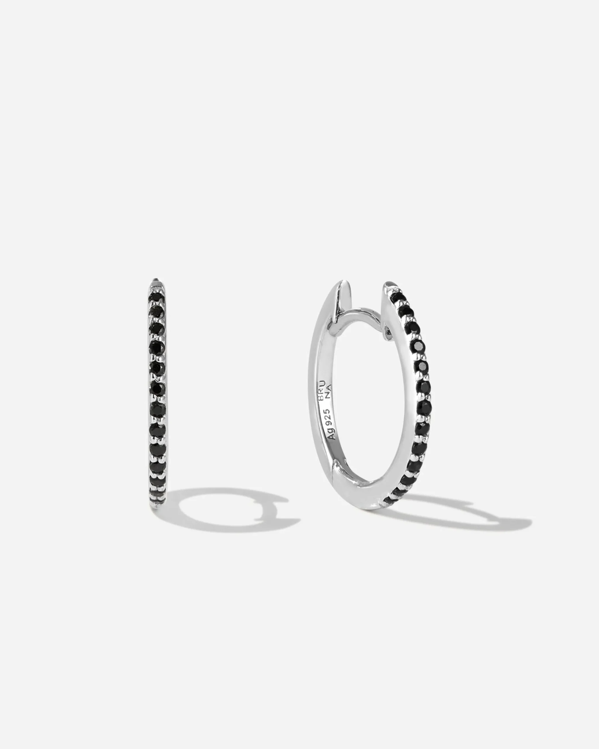 lumire_onyx_hoops_6.webp BRUNA The Label Lumière Onyx Hoops^ Creolen