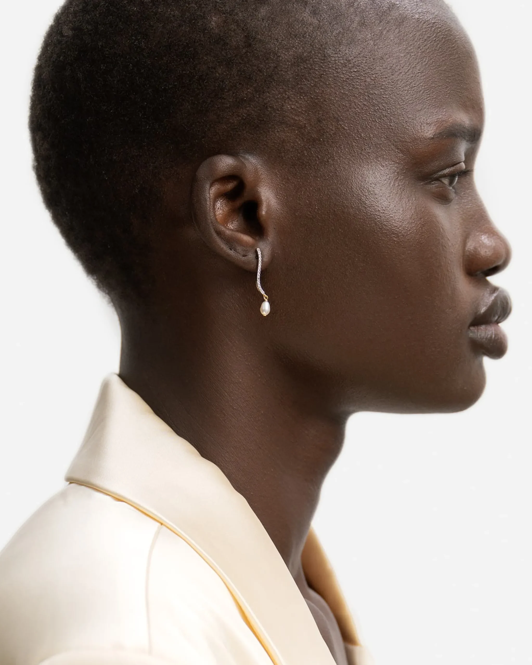 lune_earrings_5.webp BRUNA The Label Lune Earrings^ Perlen