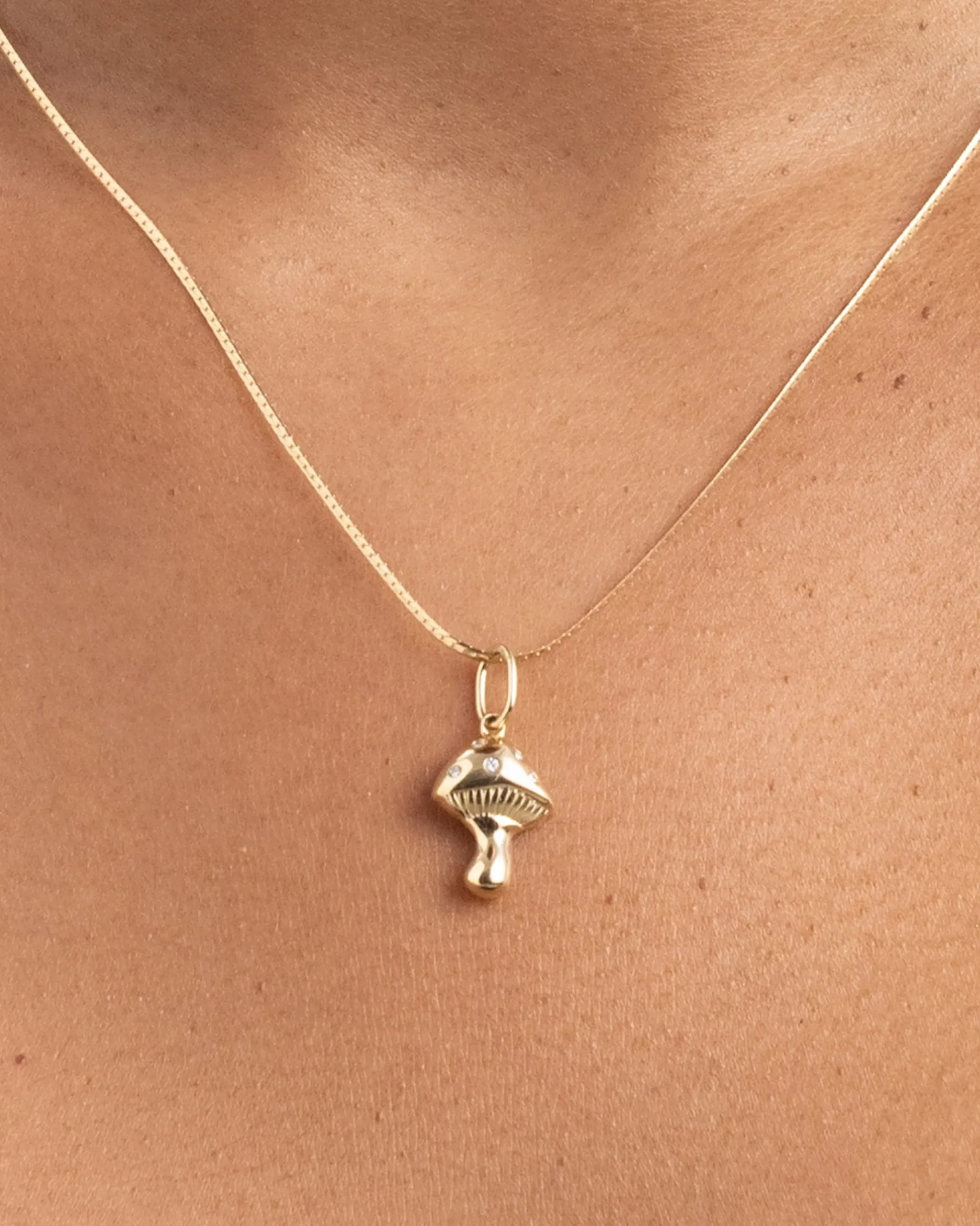 mushroom_charm_1.webp BRUNA The Label Mushroom Charm^ Kettenanhänger | Diamantanhänger