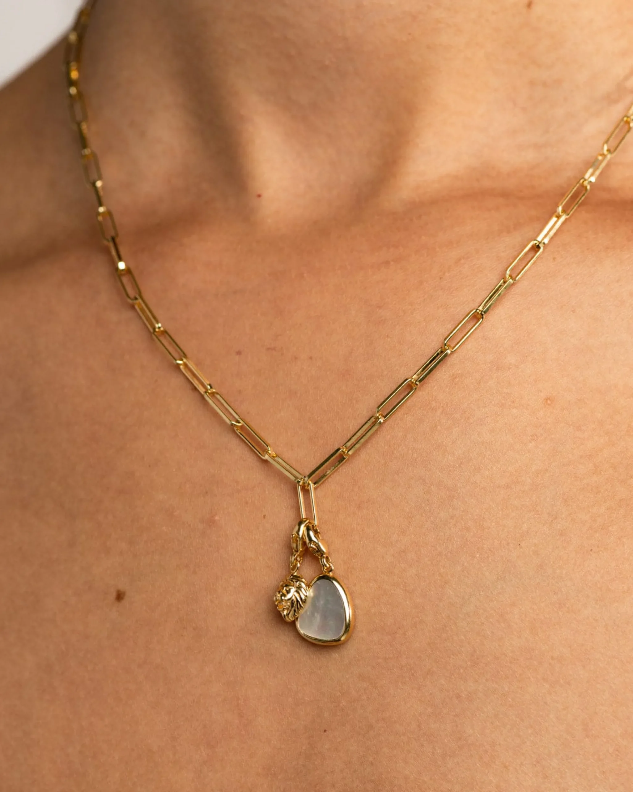 ohana_pearl_charm_1.webp BRUNA The Label Ohana Pearl Charm^ Kettenanhänger | Perlenanhänger