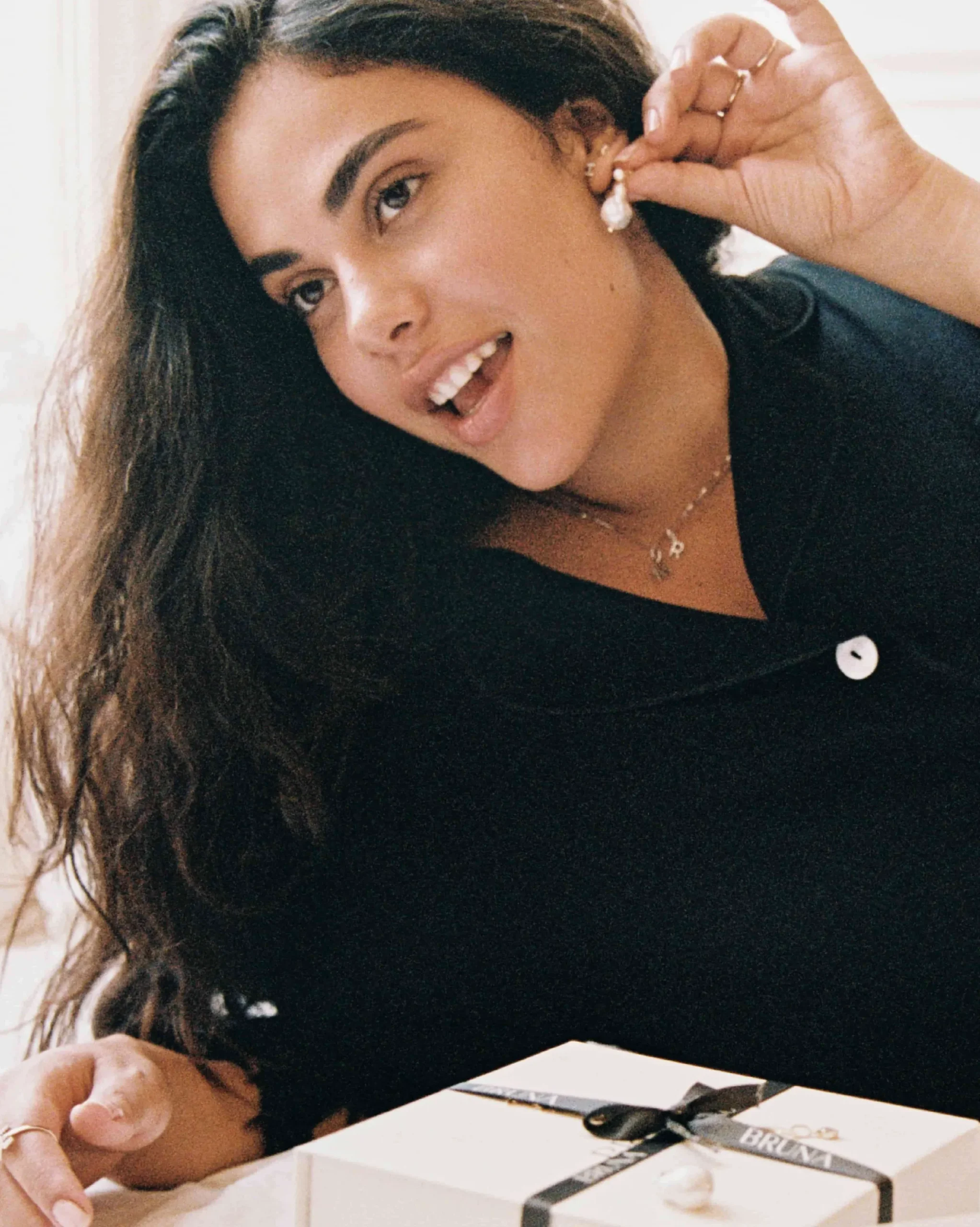 pamplona_k_gold_earrings_6.webp BRUNA The Label Pamplona 14k Gold Earrings^ Perlen