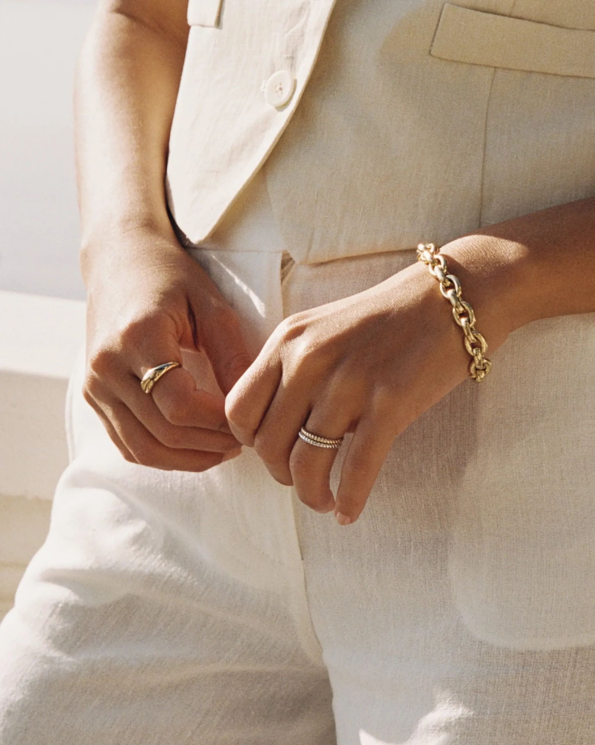 peony_k_gold_mini_ring_2.webp BRUNA The Label Peony 14k Gold Mini Ring^ Stacking-Ringe