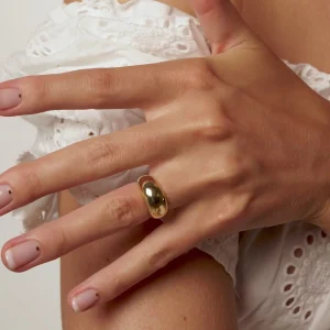 BRUNA The Label Peony Ring^ Statement