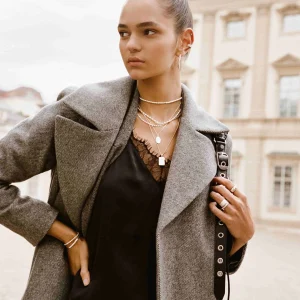 BRUNA The Label Peony Ring^ Statement