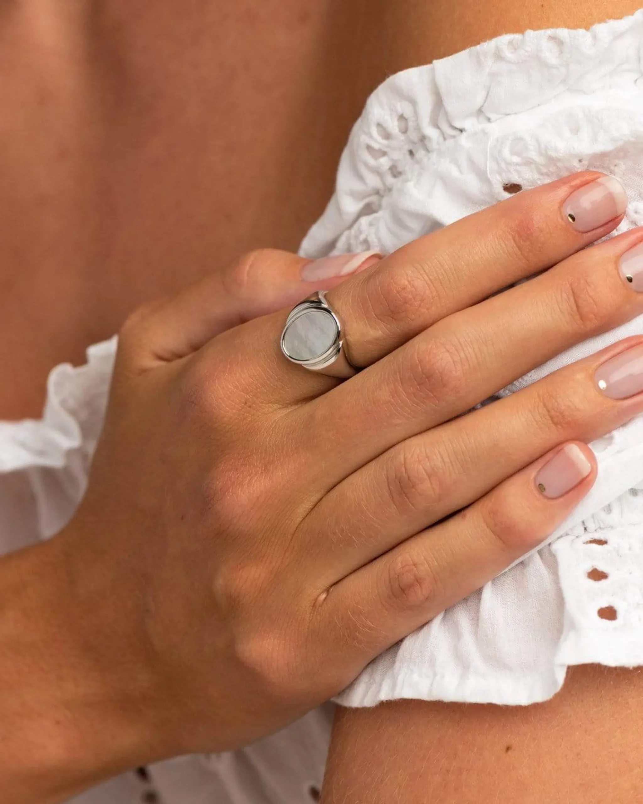 puglia_pearl_ring_5.webp BRUNA The Label Puglia Pearl Ring^ Siegel | Edelsteine