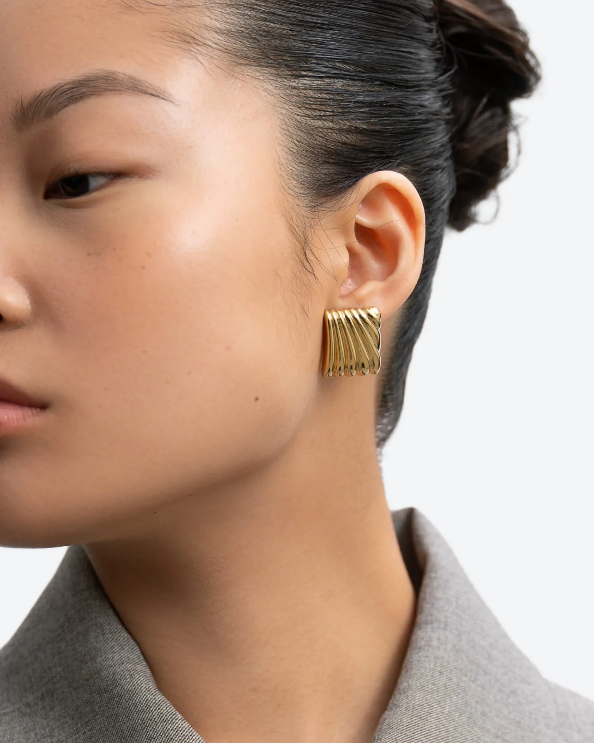 romea_earrings_1.webp BRUNA The Label Romea Earrings^ Studs