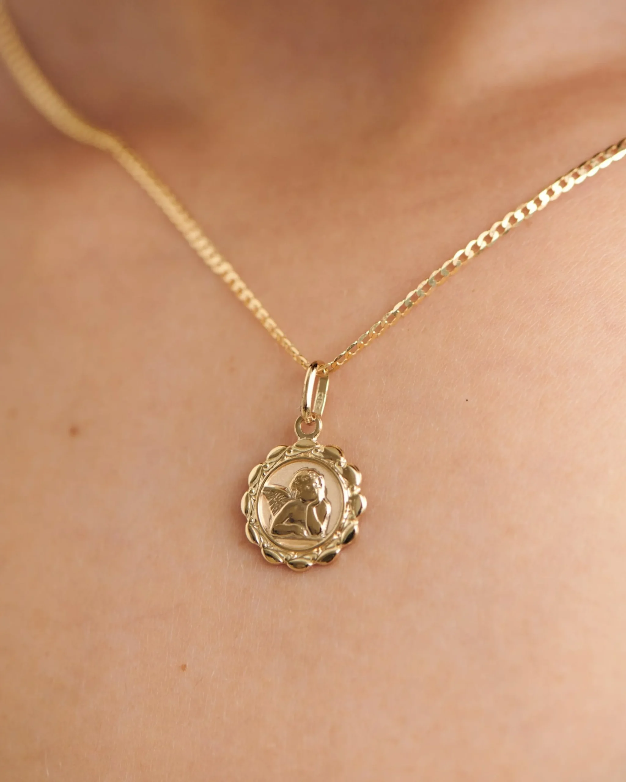 saint_k_gold_charm_1.webp BRUNA The Label Saint 14k Gold Charm^ Kettenanhänger