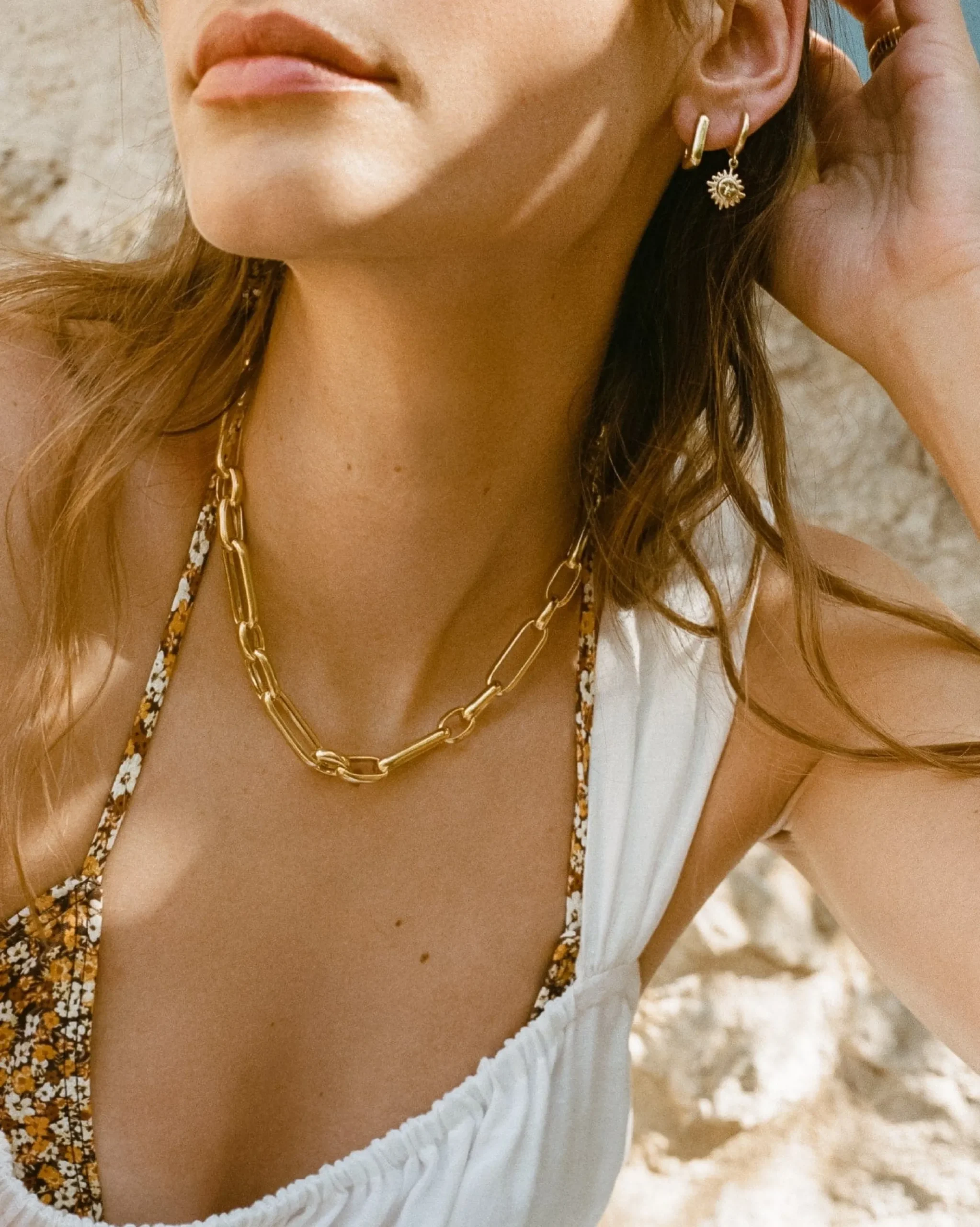 solana_hoops_5.webp BRUNA The Label Solana Hoops^ Ohrringe Mit Anhänger | Creolen