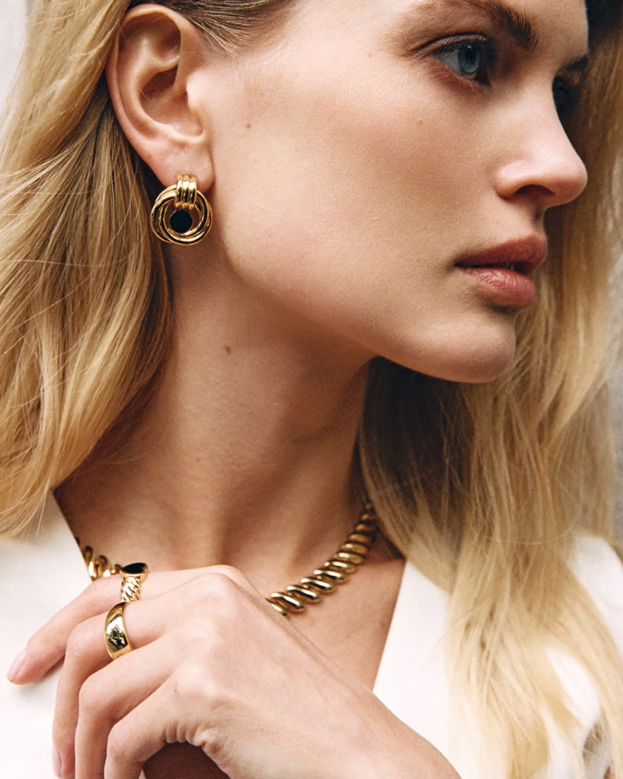 tuscany_loop_onyx_earring_4.webp BRUNA The Label Tuscany Loop Onyx Earrings^ Studs