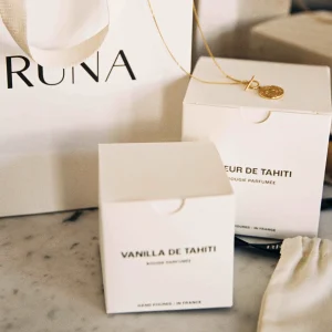 BRUNA The Label Vanilla De Tahiti Candle 190g^ Kerzen & Geschenkverpackungen
