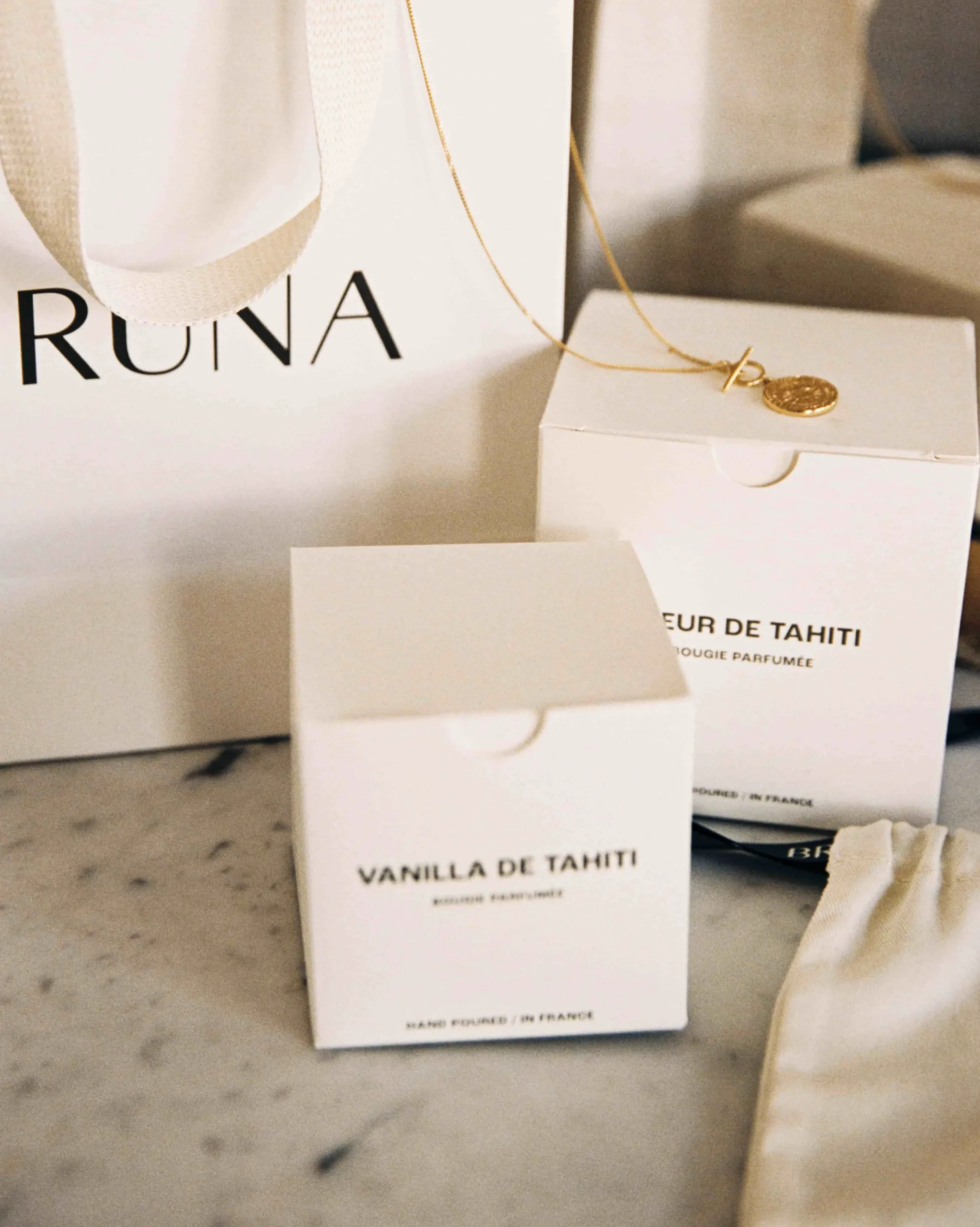 vanilla_de_tahiti_candle__3.webp BRUNA The Label Vanilla De Tahiti Candle 190g^ Kerzen & Geschenkverpackungen