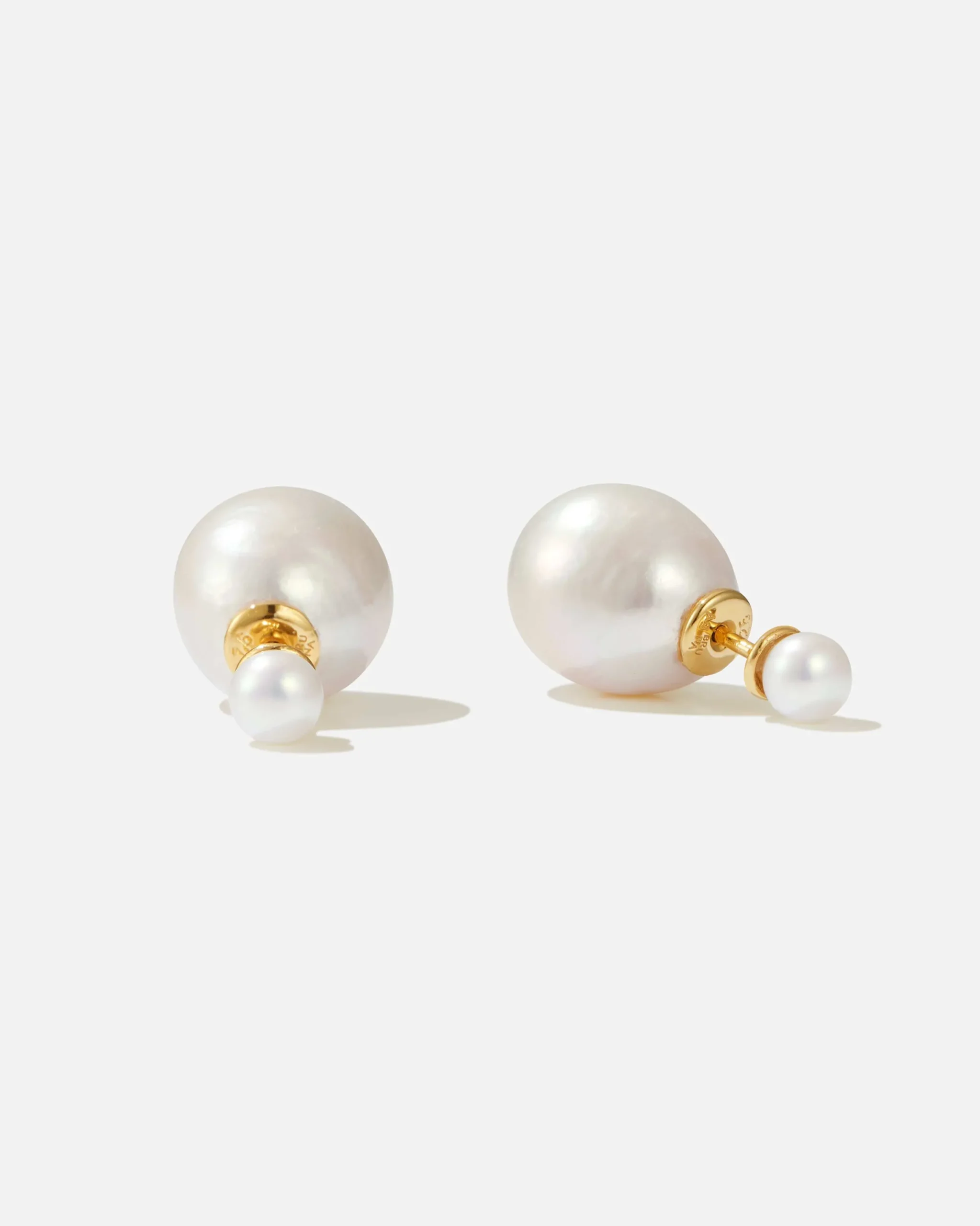 vivo_earrings_0.webp BRUNA The Label Vivo Earrings^ Perlen