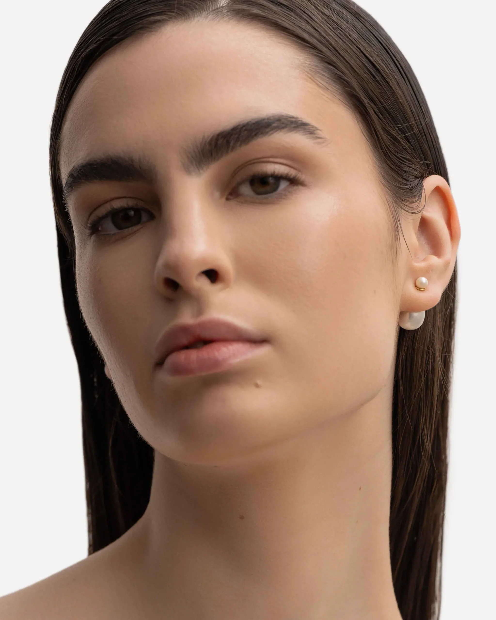 vivo_earrings_3.webp BRUNA The Label Vivo Earrings^ Perlen